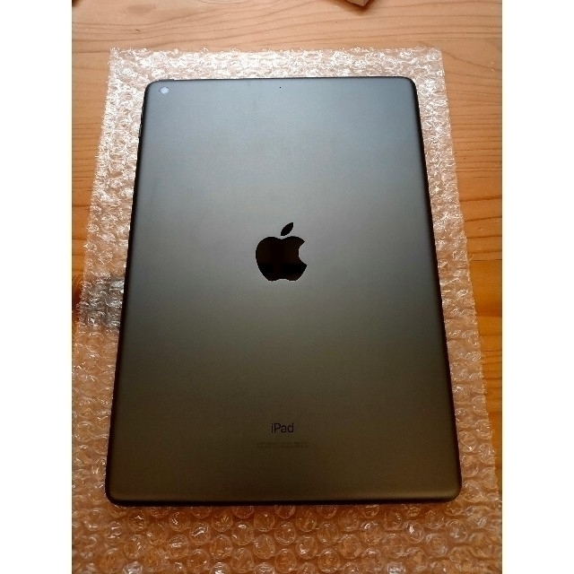 料無料 iPad 第7世代 32GB Wi-Fiモデル 美品 スマホ/家電/カメラ | bca