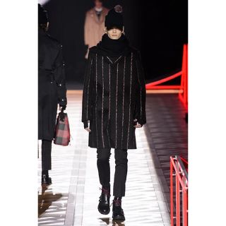 ディオールオム(DIOR HOMME)の【定価68万・国内3着限定】Dior homme 16aw ストライプ刺繍コート(チェスターコート)