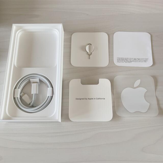 Apple(アップル)のiPhone * USB-C to Lightning ケーブル 純正 付属品 スマホ/家電/カメラのスマートフォン/携帯電話(バッテリー/充電器)の商品写真