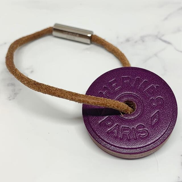 HERMES エルメス セリエ チャーム キーホルダー パープル