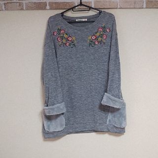 キューティーブロンド(Cutie Blonde)の【Cutie Blonde】刺繍使い　チュニック　トップス　M~Lサイズ(チュニック)