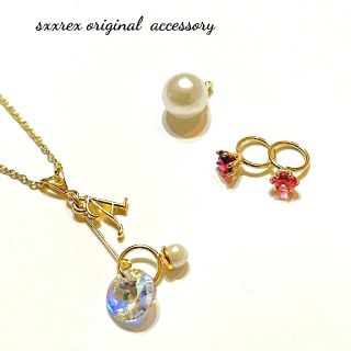 No.397 ヘッドチャーム♥️SWAROVSKIとバースデーリングとイニシャル(ネックレス)