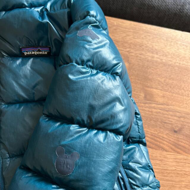 patagonia(パタゴニア)のパタゴニア　ダウン　120cm  XS  再値下げしました‼︎ 早い者勝ち⭐︎ キッズ/ベビー/マタニティのキッズ服男の子用(90cm~)(ジャケット/上着)の商品写真