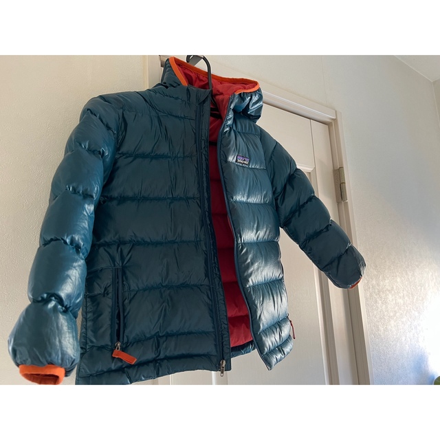 patagonia(パタゴニア)のパタゴニア　ダウン　120cm  XS  再値下げしました‼︎ 早い者勝ち⭐︎ キッズ/ベビー/マタニティのキッズ服男の子用(90cm~)(ジャケット/上着)の商品写真