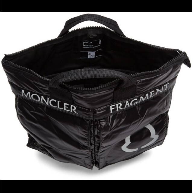 MONCLER(モンクレール)の国内正規 モンクレール ジーニアスxフラグメントポーター ヘルメットバッグ メンズのバッグ(トートバッグ)の商品写真