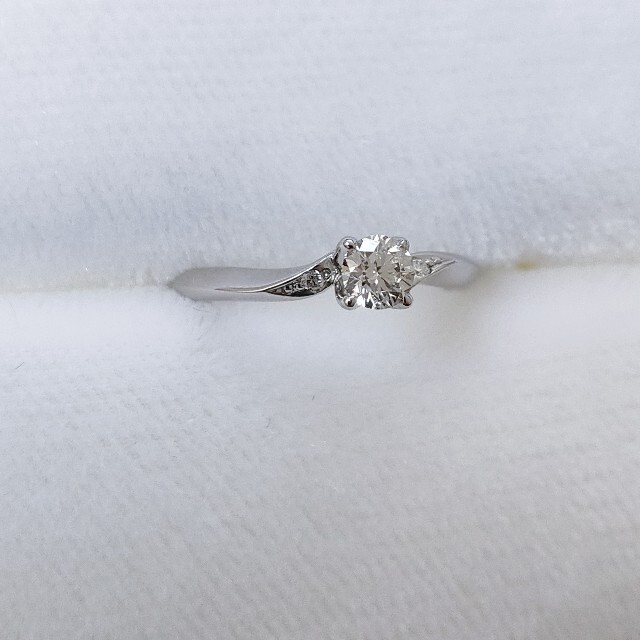 美品 俄 ニワカ 無限 Pt950 ダイヤ0.20ct リング 指輪 | www.unimac.az