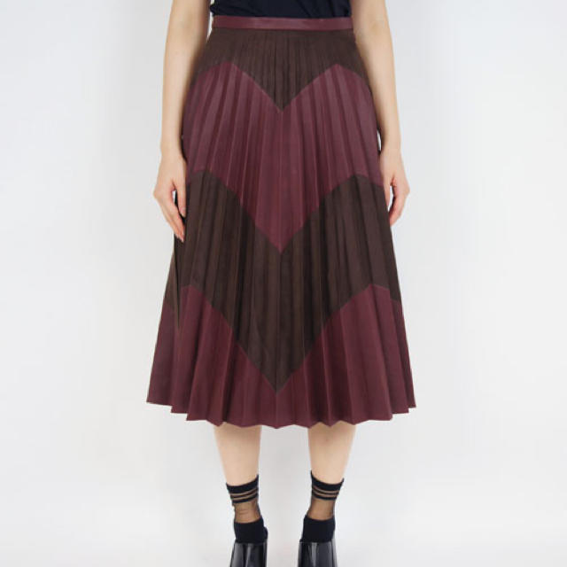 AULA AILA(アウラアイラ)のAULA プリーツスカート レディースのスカート(ひざ丈スカート)の商品写真