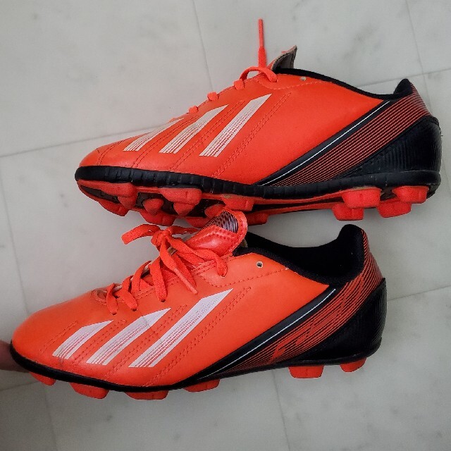 adidas - Adidas サッカー スパイク 21cm キッズの通販 by KA's shop|アディダスならラクマ adidas - Adidas サッカー スパイク 21cm キッズの通販 by KA's shop|アディダスならラクマ