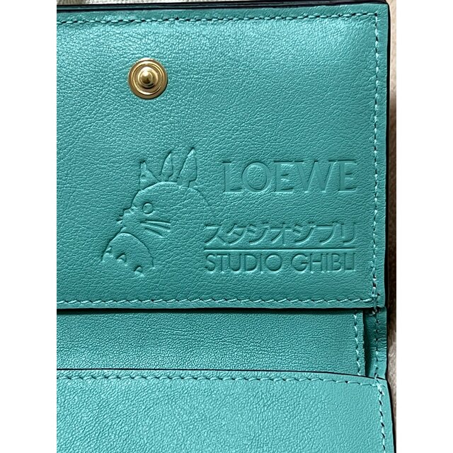 LOEWE(ロエベ)の LOEWEロエベ　千と千尋の神隠し ススワタリ トライフォールド ウォレット メンズのファッション小物(折り財布)の商品写真