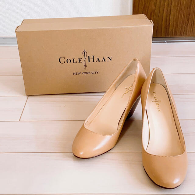 【美品】COLE HAAN ベージュ パンプス 22cm