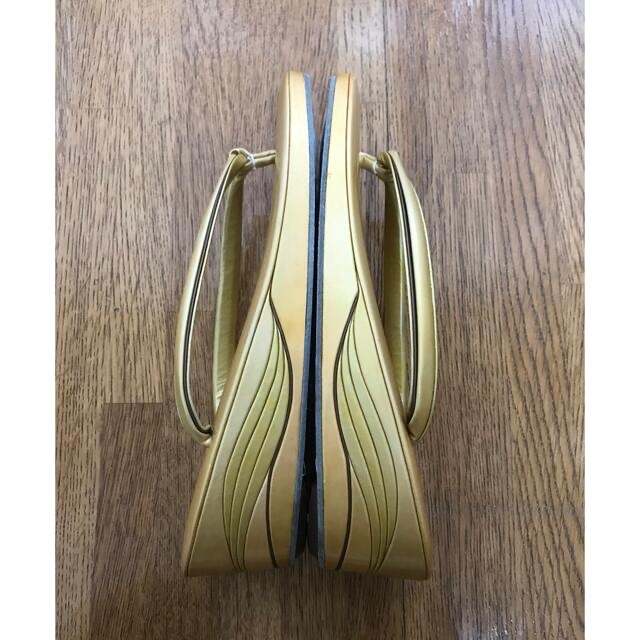 [ひーちゃん様専用]   本革製草履 レディースの靴/シューズ(下駄/草履)の商品写真