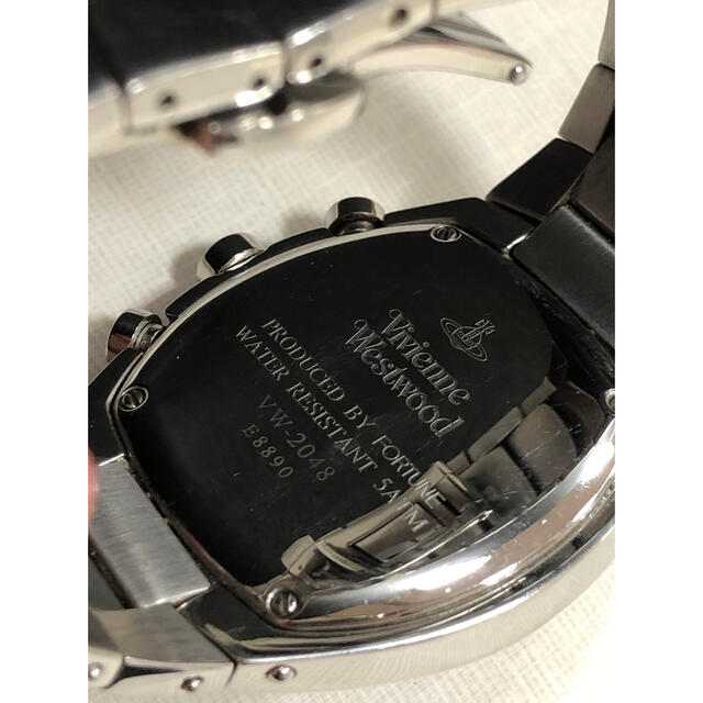 Vivienne Westwood(ヴィヴィアンウエストウッド)の★黒猫様専用★ヴィヴィアン ウエストウッド腕時計 アーマークロノグラフ   メンズの時計(腕時計(アナログ))の商品写真
