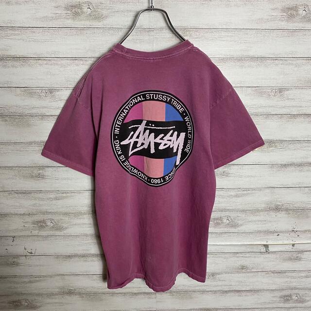 STUSSY(ステューシー)の【希少デザイン】ステューシーワンポイントバックプリントパープルTシャツ入手困難 メンズのトップス(Tシャツ/カットソー(半袖/袖なし))の商品写真