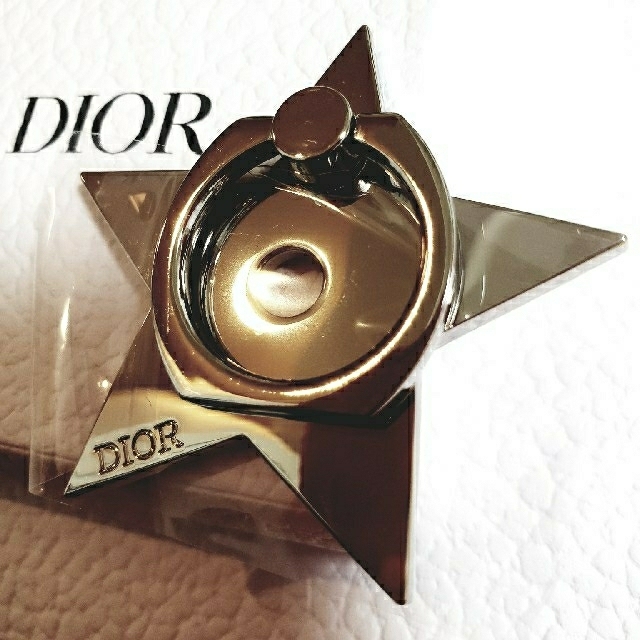 Dior(ディオール)の【新品未使用】Dior　スマホリング スマホ/家電/カメラのスマホアクセサリー(その他)の商品写真