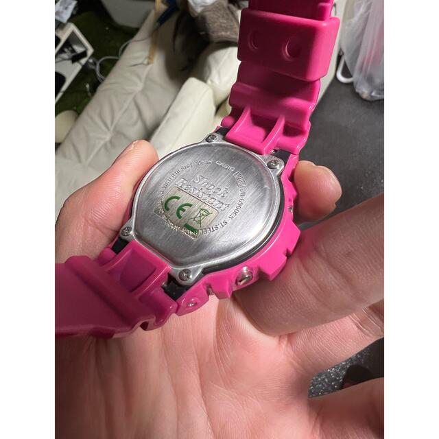 G-SHOCK(ジーショック)のG-SHOCK　DW-6900CS-4JF クレイジーカラー ピンク メンズの時計(腕時計(デジタル))の商品写真