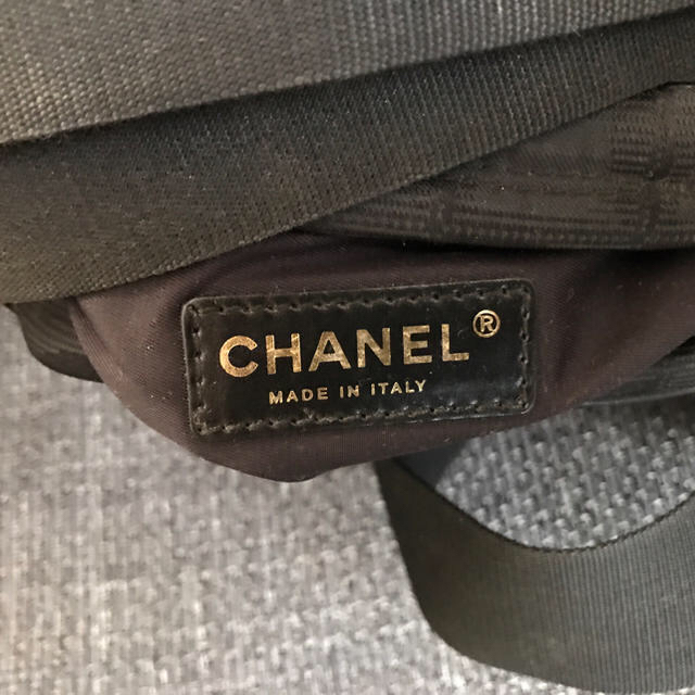 CHANEL(シャネル)の＊シャネル ショルダー ニュートラベル＊ レディースのバッグ(ショルダーバッグ)の商品写真