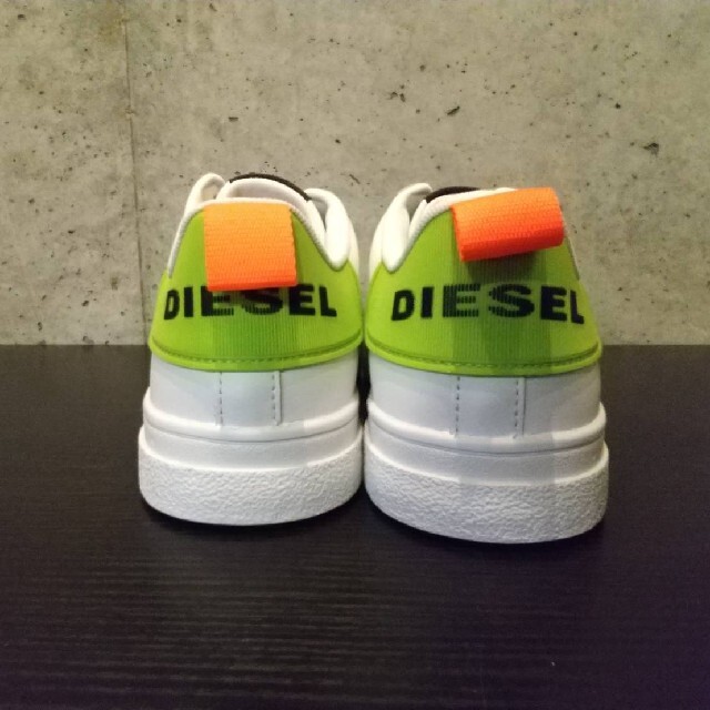 DIESEL - DIESEL ディーゼル スニーカー ホワイト 42の通販 by aviavi24's shop｜ディーゼルならラクマ