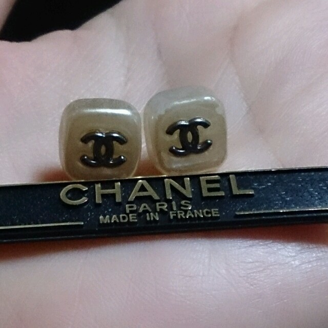 CHANEL(シャネル)のCHANEL♡ピアス レディースのアクセサリー(ピアス)の商品写真