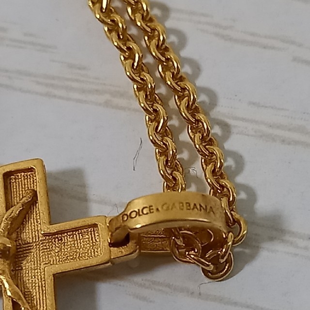 美品 ドルチェ&ガッバーナ クロス ネックレス ゴールドカラー 美品 ドルチェ&ガッバーナ クロス ネックレス ゴールドカラー