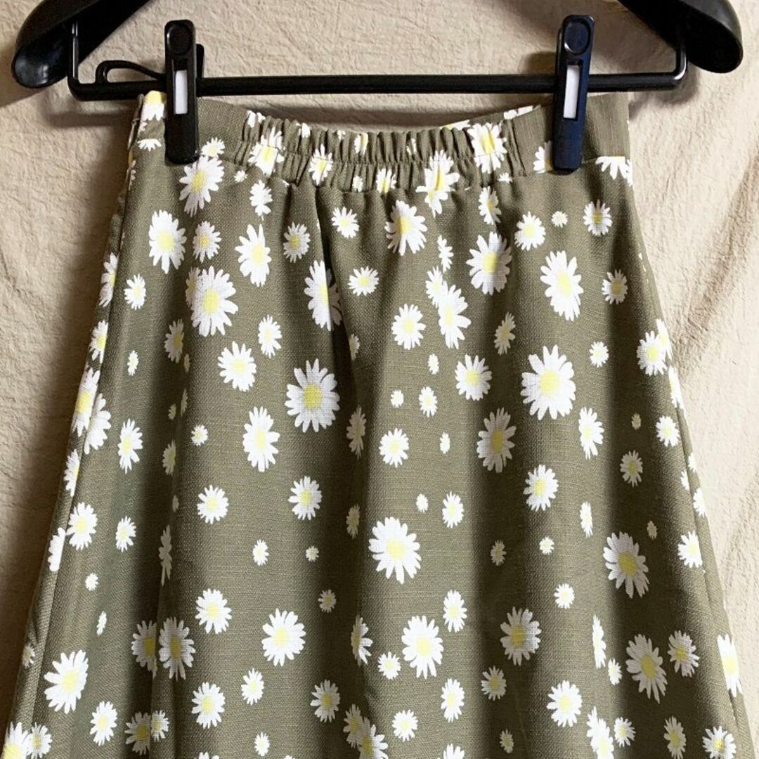 INDEX(インデックス)のINDEXインデックス/マーガレット 花柄 フレアスカート カーキ M レディースのスカート(ひざ丈スカート)の商品写真
