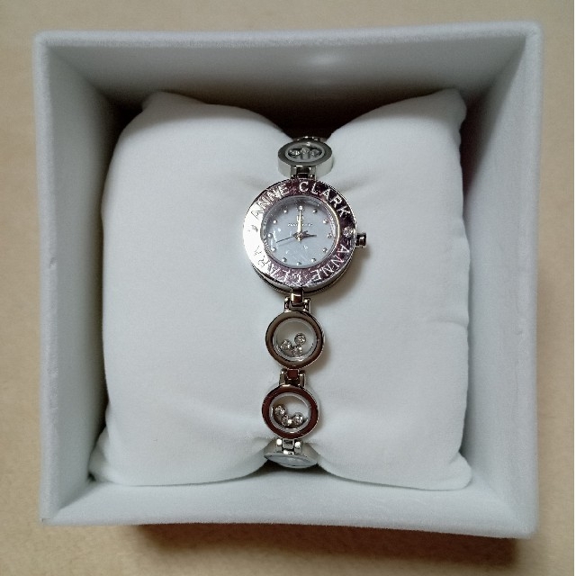 Anne Clark アンクラーク 腕時計 シルバー ホワイトの通販 By とぉぽ S Shop アンクラークならラクマ
