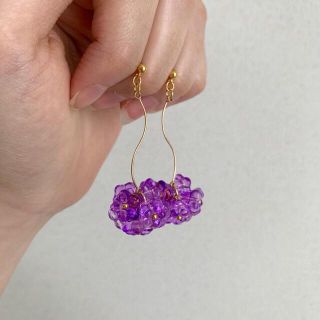 トーガ(TOGA)の花 ゴールド ワイヤー ハンドメイド ピアス/イヤリング(ピアス)