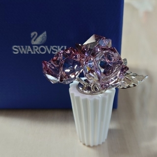 SWAROVSKI - スワロフスキー 置物 花の通販｜ラクマ