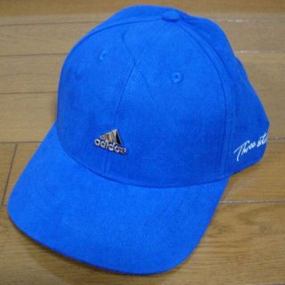 アディダス(adidas)の新品タグ付「アディダスメタルエンブレム」ゴルフキャップ(その他)