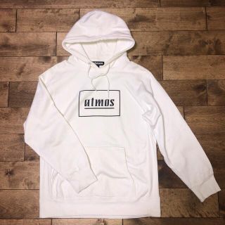 アトモス(atmos)のatmos アトモス　パーカー　ホワイト　プルオーバーパーカ(パーカー)