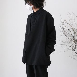 ユニクロ(UNIQLO)の21ss ATHA ノーカラーダブルジャケット ブラック(ノーカラージャケット)