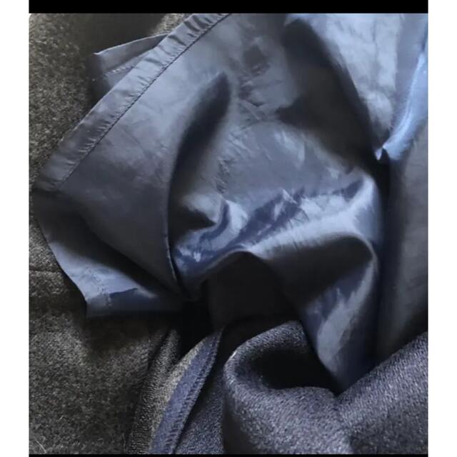 JILLSTUART(ジルスチュアート)のジルスチュアート　花柄刺繍スカート　可愛い　ネイビー レディースのスカート(ひざ丈スカート)の商品写真