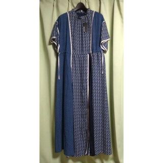 新品 AULA AILA(アウラアイラ)幾何学プリントドレス | www.jarussi
