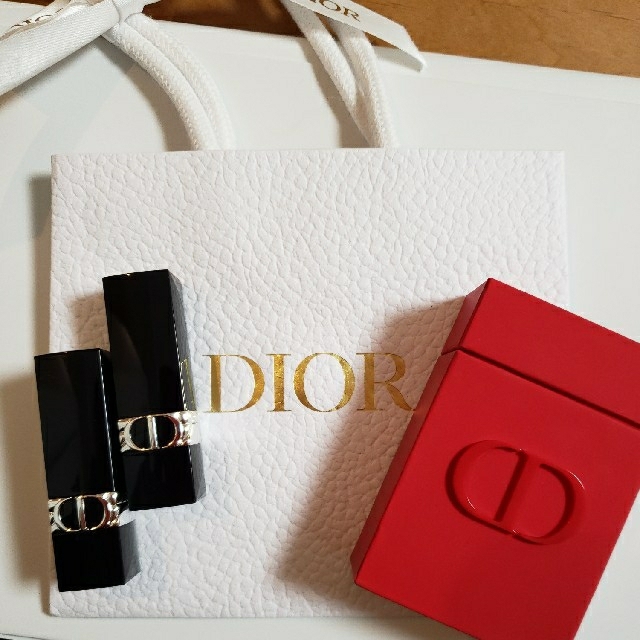 Dior(ディオール)の【新品未使用】Dior　ミニリップ　ケース付 コスメ/美容のベースメイク/化粧品(口紅)の商品写真