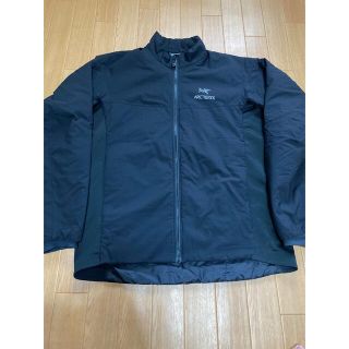 アークテリクス(ARC'TERYX)のアークテリクス アトム LT ジャケット ブラック L(マウンテンパーカー)