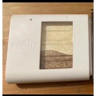 ファシオ(Fasio)のファシオ　パーフェクトウィンク アイズ（なじみタイプ）BE-4 ベージュ(アイシャドウ)