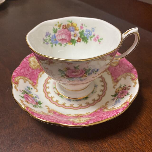 ROYAL ALBERT(ロイヤルアルバート)のロイヤルアルバート　カップ&ソーサー インテリア/住まい/日用品のキッチン/食器(グラス/カップ)の商品写真