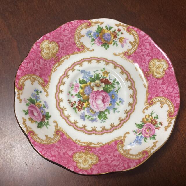 ROYAL ALBERT(ロイヤルアルバート)のロイヤルアルバート　カップ&ソーサー インテリア/住まい/日用品のキッチン/食器(グラス/カップ)の商品写真