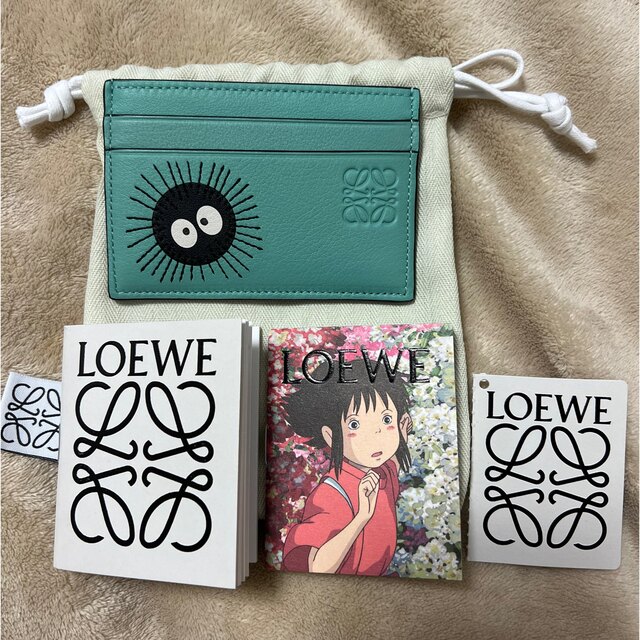 LOEWE(ロエベ)の LOEWEロエベ　千と千尋の神隠し ススワタリ プレーン カードフォルダー メンズのファッション小物(名刺入れ/定期入れ)の商品写真