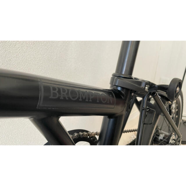 BROMPTON(ブロンプトン)のブロンプトン 6速 オールブラック スポーツ/アウトドアの自転車(自転車本体)の商品写真