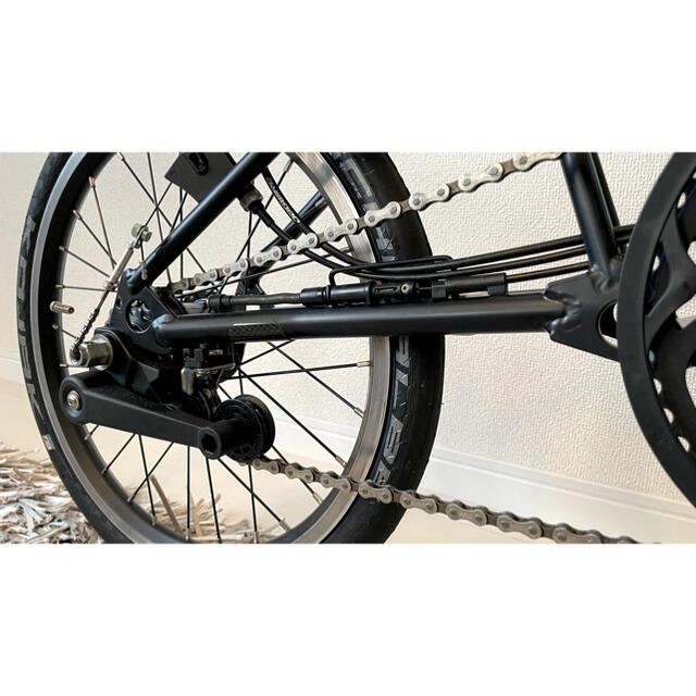 BROMPTON(ブロンプトン)のブロンプトン 6速 オールブラック スポーツ/アウトドアの自転車(自転車本体)の商品写真