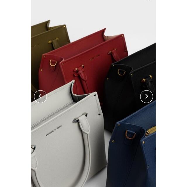 Charles and Keith(チャールズアンドキース)のCHARLES & KEITH ダブルハンドルトートバッグ レディースのバッグ(ハンドバッグ)の商品写真