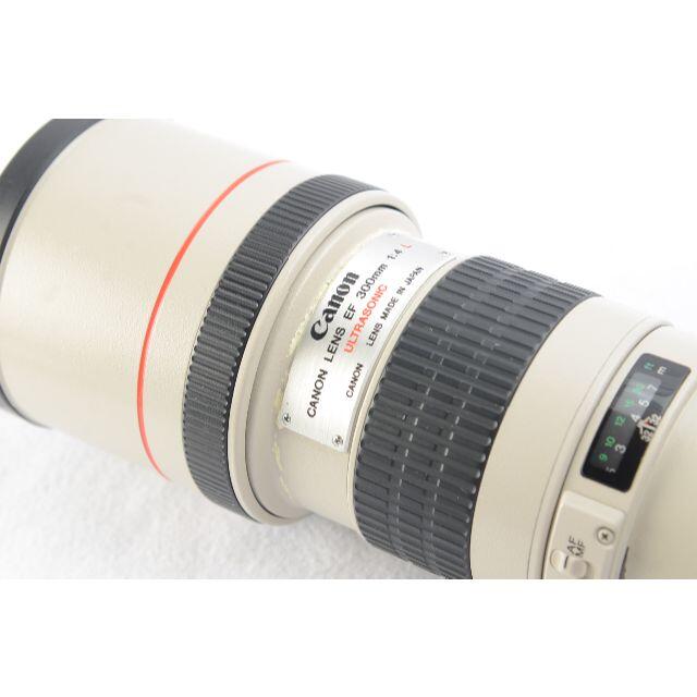 Canon(キヤノン)のEF300mm F4L USM 元箱付属一式 おまけ付き スマホ/家電/カメラのカメラ(レンズ(単焦点))の商品写真