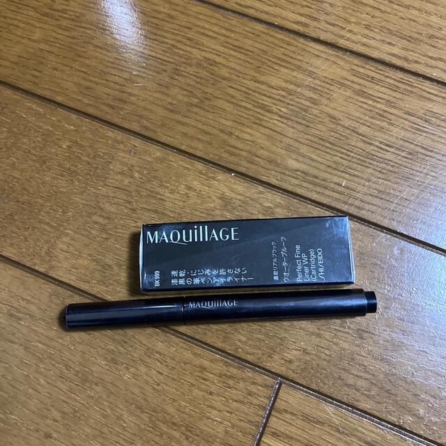 MAQuillAGE(マキアージュ)のマキアージュ　パーフェクトファインライナー　ブラック コスメ/美容のベースメイク/化粧品(アイライナー)の商品写真