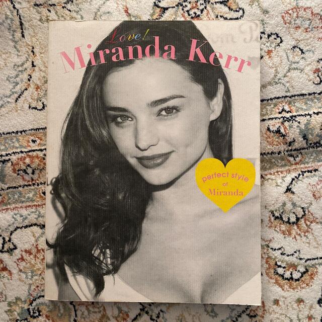 Ｌｏｖｅ！　Ｍｉｒａｎｄａ　Ｋｅｒｒ ｐｅｒｆｅｃｔ　ｓｔｙｌｅ　ｏｆ　Ｍｉｒａ エンタメ/ホビーの本(ファッション/美容)の商品写真