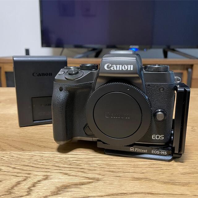 【美品】Canon EOS M5 ボディ［2420万画素］