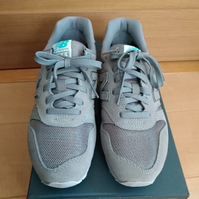 New Balance(ニューバランス)の専用💛New Balance373　レディース　スニーカー　24.5cm レディースの靴/シューズ(スニーカー)の商品写真