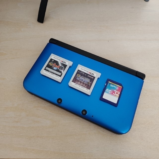 ニンテンドー3DS(ニンテンドー3DS)のニンテンドー3DSLL　ソフト2本セット エンタメ/ホビーのゲームソフト/ゲーム機本体(携帯用ゲーム機本体)の商品写真