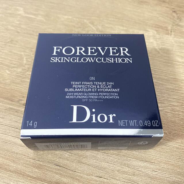 Christian Dior(クリスチャンディオール)のディオール　数量限定　大人気　千鳥格子　クッションファンデーション　0N グロウ コスメ/美容のベースメイク/化粧品(ファンデーション)の商品写真