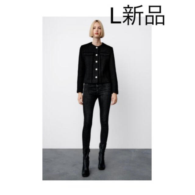 ZARA(ザラ)の完売☆新品☆ザラクロップド丈テクスチャー入りゴールドボタンブレザーLブラック レディースのジャケット/アウター(テーラードジャケット)の商品写真