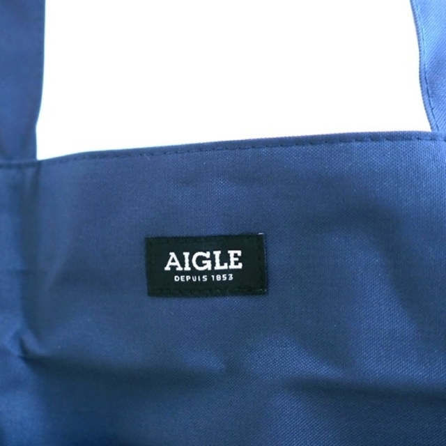 AIGLE(エーグル)のMonoMax付録 AIGLE 10の便利収納トートバック メンズのバッグ(トートバッグ)の商品写真
